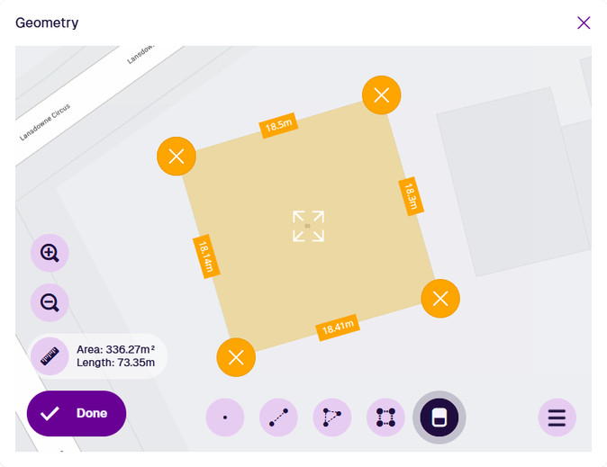 The Erase tool is selected. A polygon with 4 points is shown